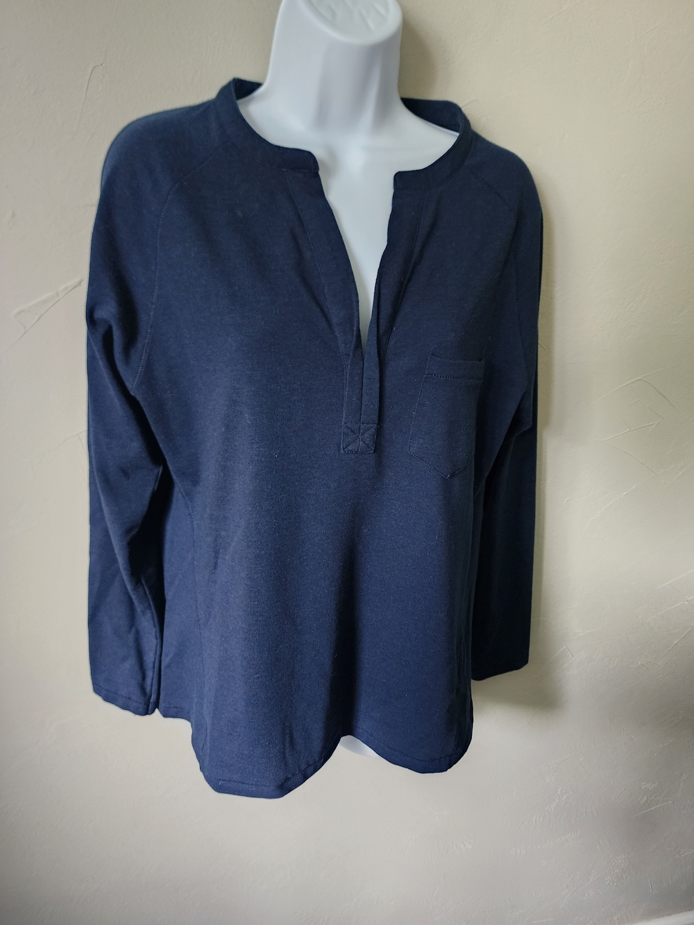 Carve Designs Navy Long-Sleeve Henley Top Size Large